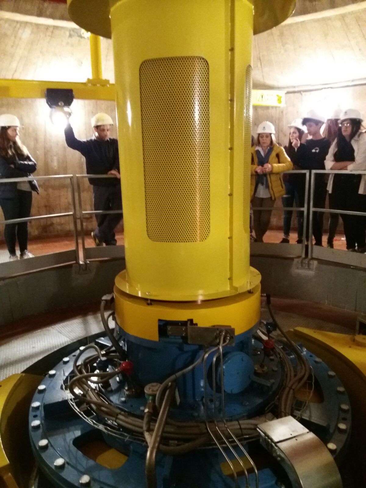 Una delle turbine della centrale di Galleto A tutt'acqua con ERG