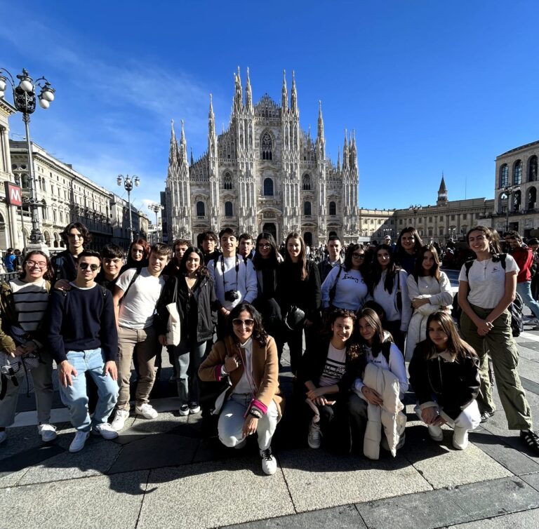 SOTTOB@NCO A MILANO <br> Gli studenti redattori visitano lo storico edificio del Corriere della Sera e partecipano al Focus Live